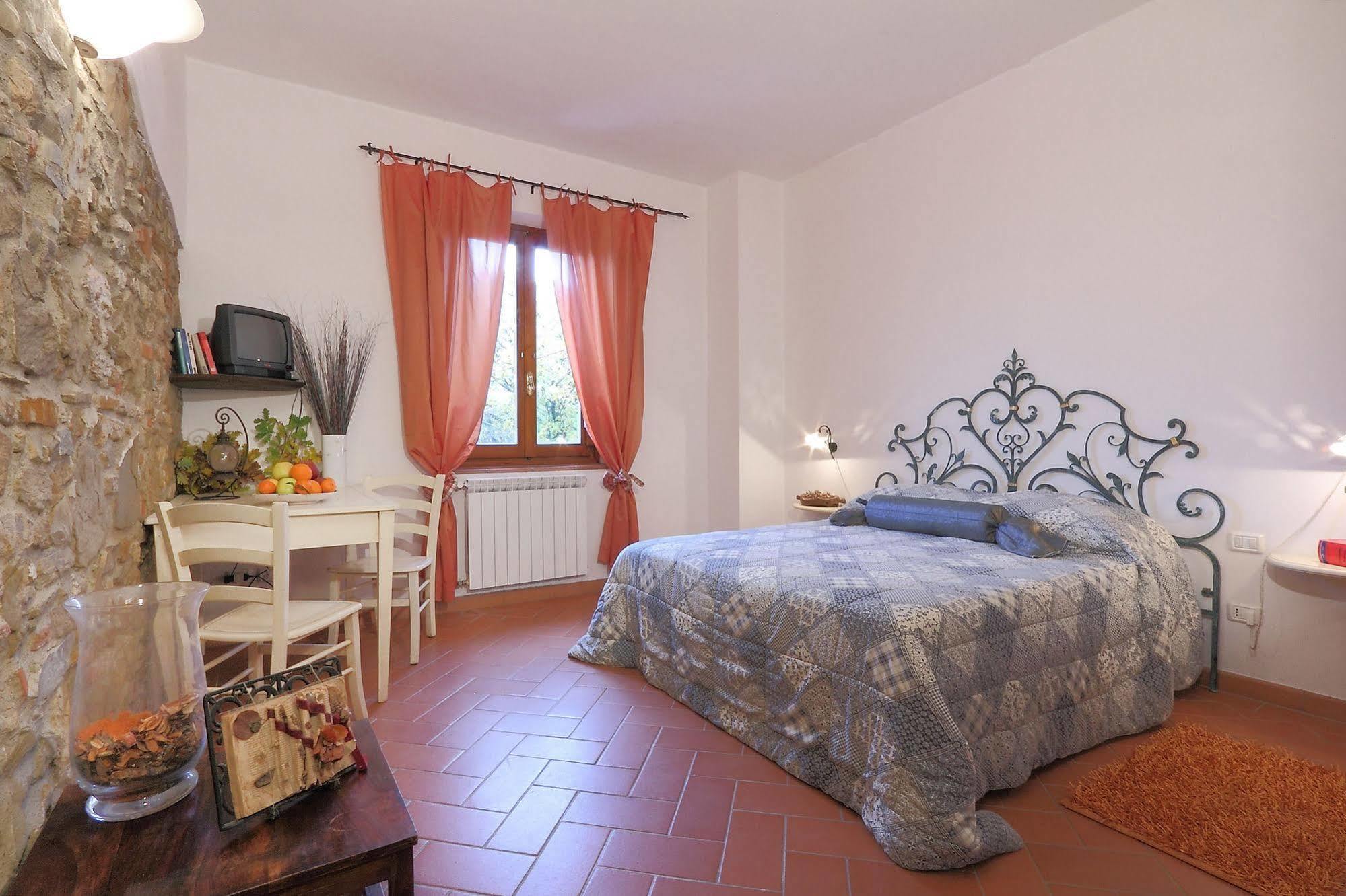 Armonie Del Chianti Bed & Breakfast L'Ugolino Bagian luar foto